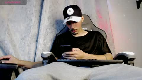 Snapshot of yankees_xxx chatting on May 24, 2026, 1:49 pm yankees online show from May 24, 2026, 1:49 pm