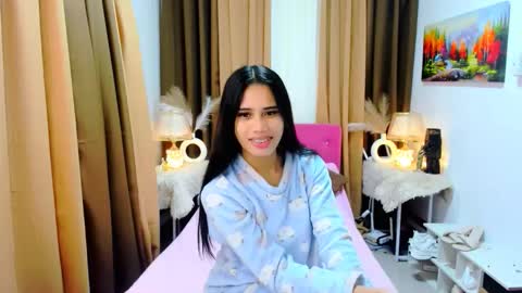 Snapshot of yanna_faulkerson chatting on October 14, 2025, 2:56 am Yanna online show from October 14, 2025, 2:56 am