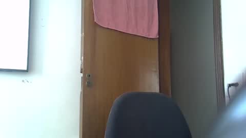 Snapshot of yannisv chatting on December 13, 2024, 10:19 am yannisv online show from December 13, 2024, 10:19 am