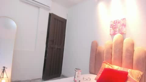 Snapshot of yara10_ chatting on May 4, 2026, 12:12 pm yara10_ online show from May 4, 2026, 12:12 pm