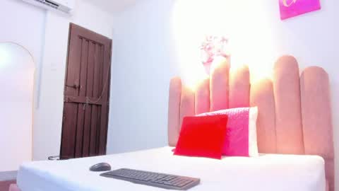 Snapshot of yara10_ chatting on May 19, 2026, 12:33 pm yara10_ online show from May 19, 2026, 12:33 pm
