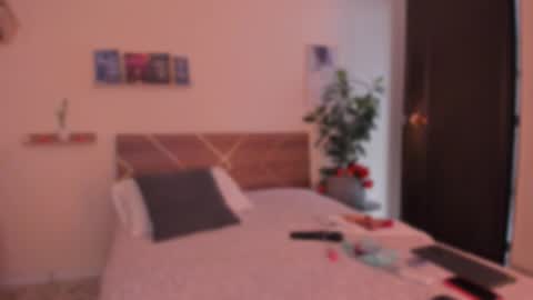 Snapshot of yarirose chatting on February 19, 2026, 2:24 pm Yary online show from February 19, 2026, 2:24 pm