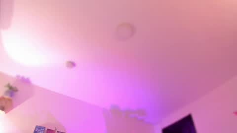 Snapshot of yarirose chatting on February 25, 2026, 2:37 pm Yary online show from February 25, 2026, 2:37 pm