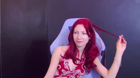 Snapshot of yasemina_ chatting on May 7, 2026, 10:26 pm Yase online show from May 7, 2026, 10:26 pm