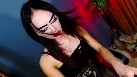 miss yasii online show from February 25, 2025, 12:45 pm