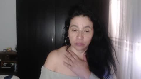 yasmin_love85 online show from December 11, 2024, 3:05 pm