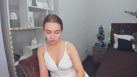 Yasmina online show from December 11, 2024, 10:47 am