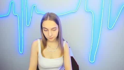 Yasmina online show from March 9, 2025, 11:47 am