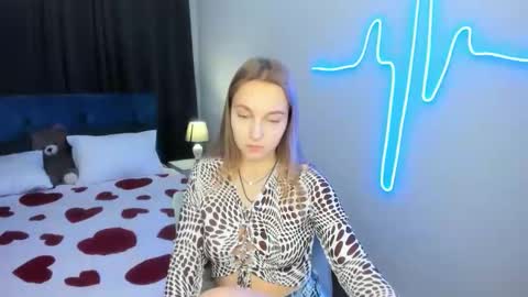 Yasmina online show from October 5, 2025, 6:39 pm