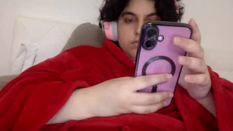 yasminebbyxx online show from March 17, 2026, 11:02 am