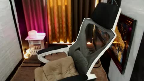 yassiered online show from November 29, 2025, 2:25 am