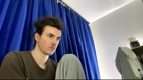 yayay333 online show from February 27, 2026, 8:53 pm