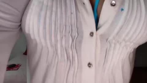 yayita online show from October 9, 2025, 10:08 pm