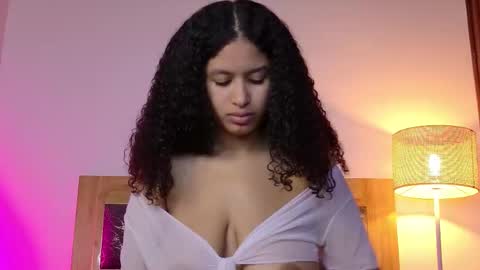 yayoi_cresp18 online show from October 18, 2025, 11:33 am