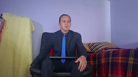 Snapshot of yazflor chatting on June 12, 2026, 2:16 pm Hazzan y Greisy online show from June 12, 2026, 2:16 pm