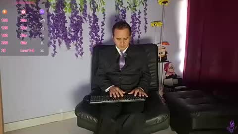 Snapshot of yazflor chatting on June 30, 2026, 1:23 pm Hazzan y Greisy online show from June 30, 2026, 1:23 pm
