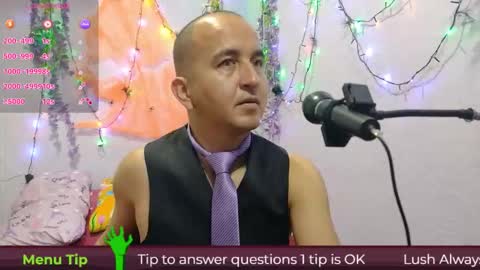 Snapshot of yazfore chatting on October 12, 2025, 2:16 pm Hazzan online show from October 12, 2025, 2:16 pm