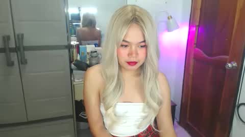 Yazzi online show from April 21, 2026, 1:42 am