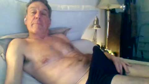 yeah_baby6988 online show from April 10, 2026, 5:12 am