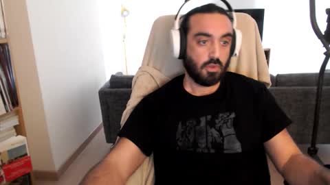 yeeaahoo online show from December 4, 2025, 2:59 pm