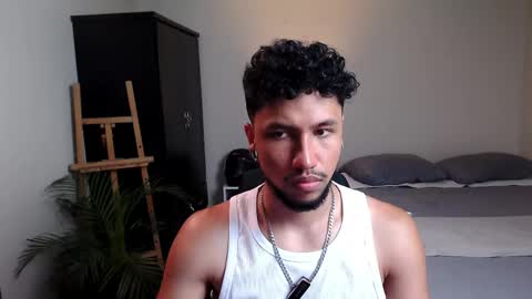 Snapshot of yeff_stone chatting on April 26, 2026, 1:47 am yeff online show from April 26, 2026, 1:47 am