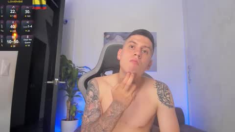 YEIKO ROMERO online show from November 10, 2025, 6:07 pm