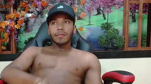 yeinner_ online show from October 17, 2025, 8:22 pm