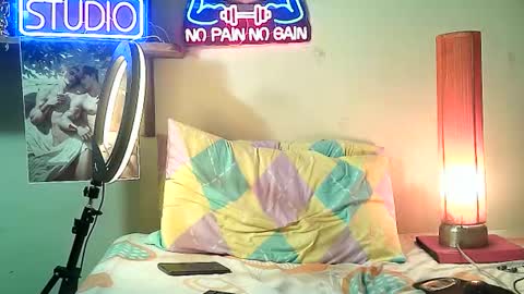 yeisoncastellanos1999 online show from January 7, 2026, 11:56 am