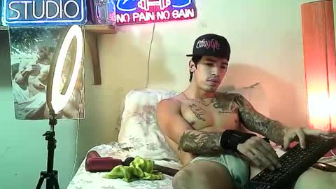 Snapshot of yeisoncastellanos1999 chatting on February 21, 2026, 7:59 pm yeisoncastellanos1999 online show from February 21, 2026, 7:59 pm