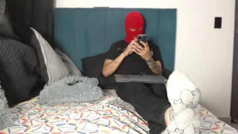 yeisongomezz online show from September 27, 2025, 2:05 am