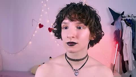 Liya online show from April 11, 2026, 4:33 pm