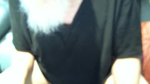 .     y e l l o w s n a k e s       . online show from November 16, 2025, 10:37 pm