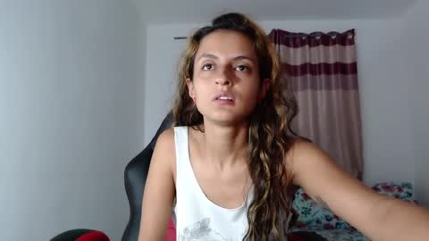 Snapshot of yemaya_28 chatting on June 1, 2026, 3:52 am Yemaya 28 online show from June 1, 2026, 3:52 am