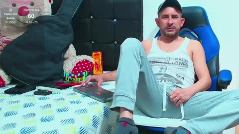 Yeol online show from October 8, 2025, 1:42 pm