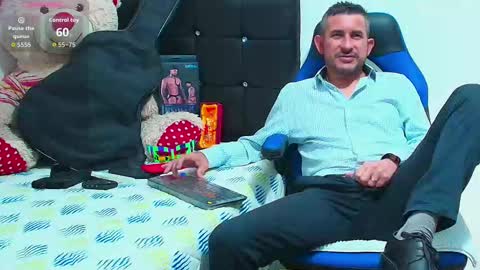 Yeol online show from October 15, 2025, 6:30 pm