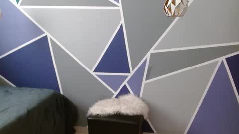 Yera  online show from November 4, 2025, 12:04 pm