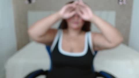 Yera  online show from December 1, 2025, 12:21 pm