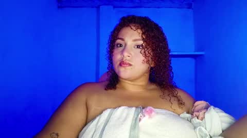 Snapshot of yera_sh chatting on February 19, 2026, 1:23 am YERA online show from February 19, 2026, 1:23 am