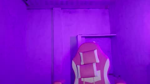 Snapshot of yera_sh chatting on February 21, 2026, 2:23 am YERA online show from February 21, 2026, 2:23 am