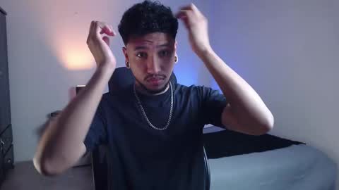 Yeff ind. model  online show from November 22, 2025, 12:09 am