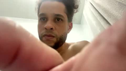 Snapshot of yeruz1 chatting on February 21, 2026, 9:49 pm yeruz1 online show from February 21, 2026, 9:49 pm