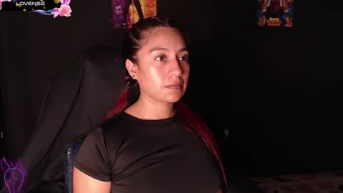 Yesi online show from January 15, 2025, 5:37 pm