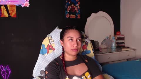 Yesi online show from February 1, 2025, 6:29 pm