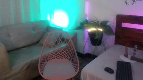 Snapshot of yeseniaa25_ chatting on October 2, 2025, 1:07 pm Yeseniaa25  online show from October 2, 2025, 1:07 pm