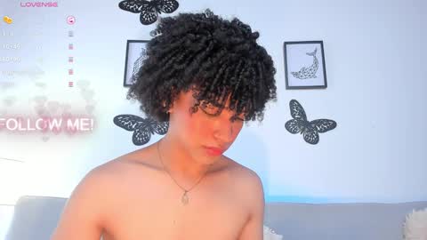 Snapshot of yess__daddyy chatting on December 12, 2024, 4:53 pm YAMPOOL online show from December 12, 2024, 4:53 pm