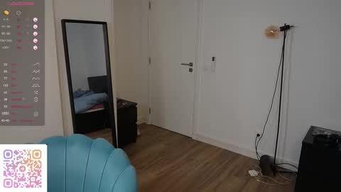 Kiki online show from November 28, 2025, 10:29 am