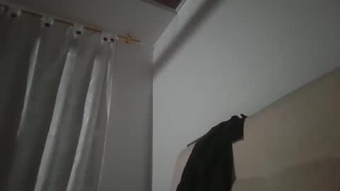 Snapshot of yessica_08 chatting on April 7, 2026, 5:08 am yessica and andres online show from April 7, 2026, 5:08 am