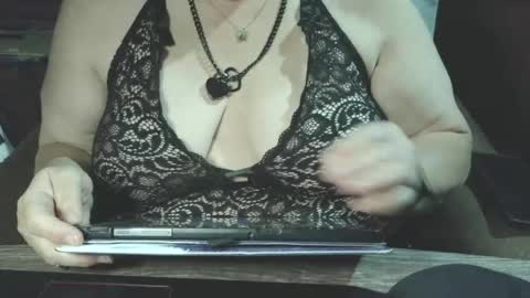 yessirprincesspet online show from June 21, 2026, 2:25 am