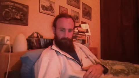 yeti_92 online show from January 14, 2025, 5:56 pm