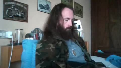 yeti_92 online show from September 30, 2025, 6:29 am